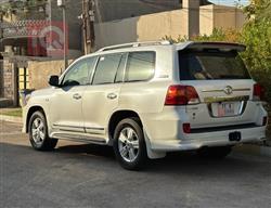 تۆیۆتا لاند کروزەر